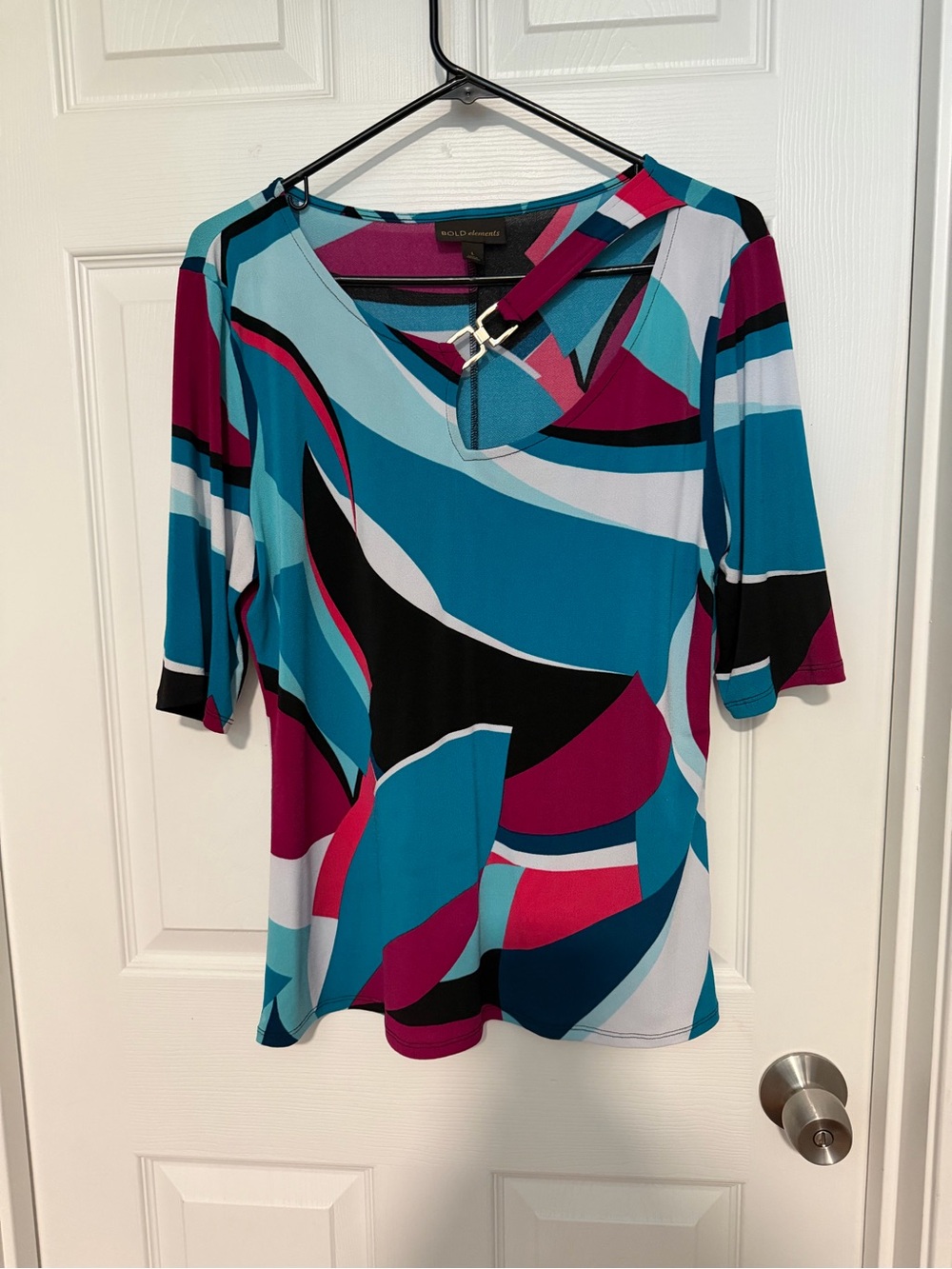 BOLD elements Abstract Scoop Neck Top with Ring Detail - Teal, Magenta & Black